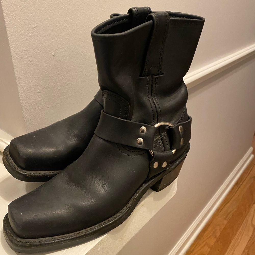 Frye boots size 6 black moto